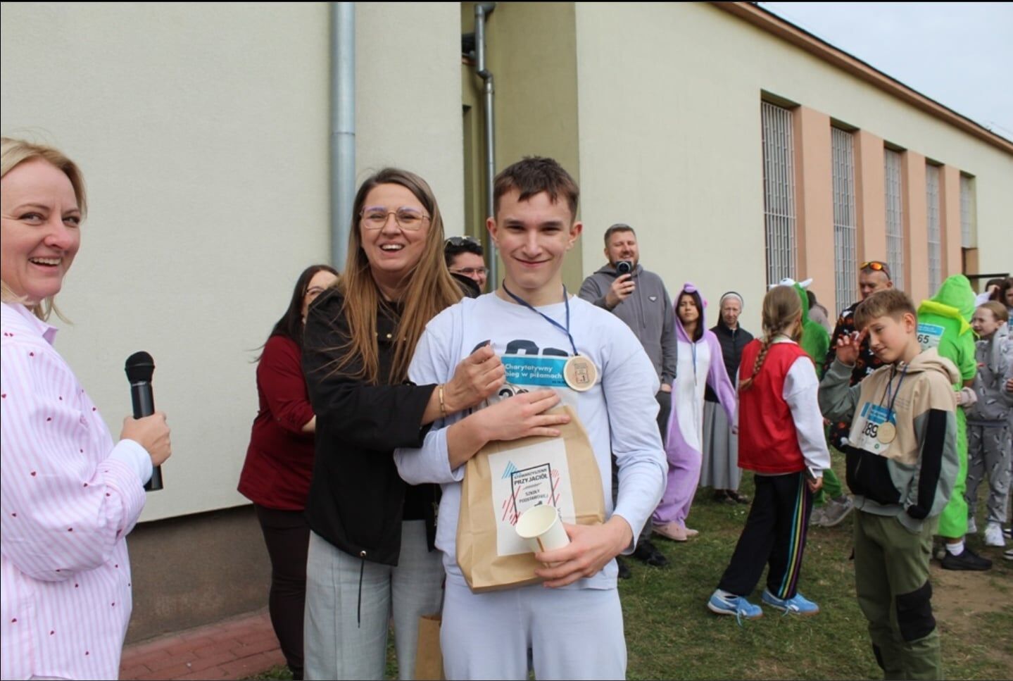 c931910a-cfbf-4bbf-b5ad-469e90b9dae8